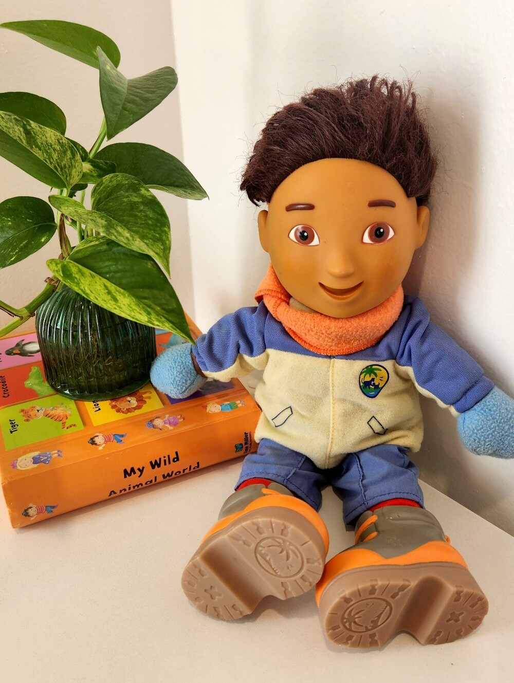 2006 Fisher-Price Nick Jr. Diego Go Huggable Diego Doll Winter Scarf Outfit